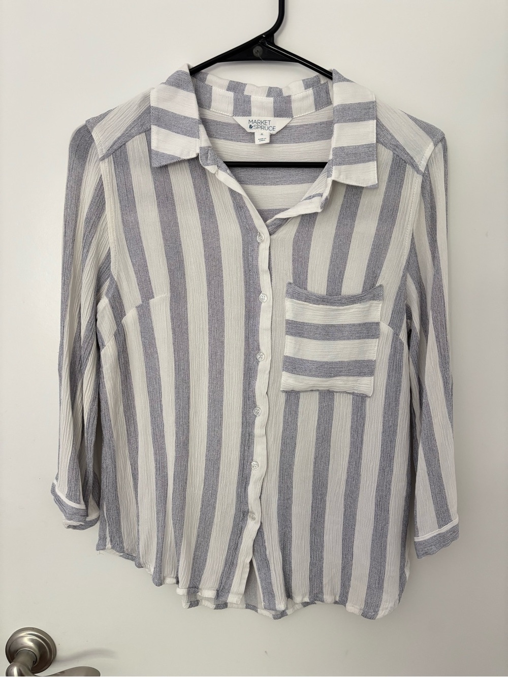 Market & Spruce White and Blue Vertical Stripe Button-Down Shirt